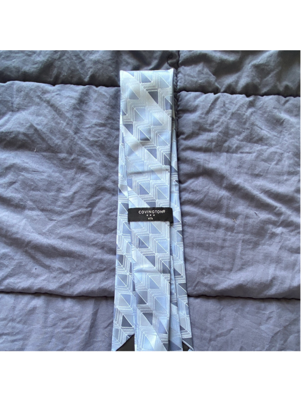 Covington 100% Silk Woven Tie Light Blue Silver Geometric Pointed One Size - Picture 2 of 6